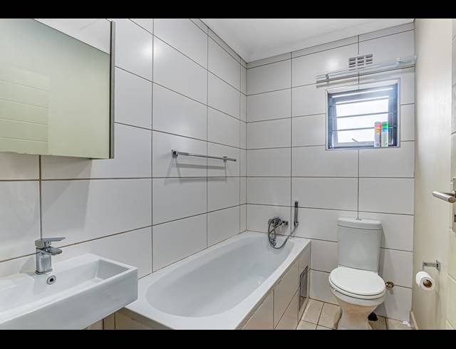 3 BEDROOM FREEHOLD FOR SALE IN LION PRIDE